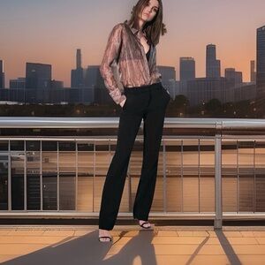 Express Women’s Size 8S Editor Studio Stretch Twill Mid Rise Bootcut Pant. Black